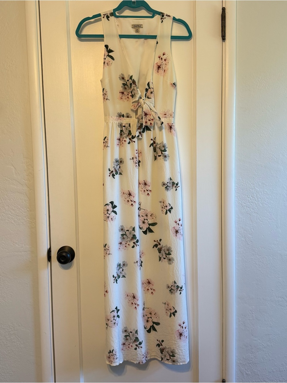 Lucky Brand 🍀 - Floral White Maxi Dress with Tie Front